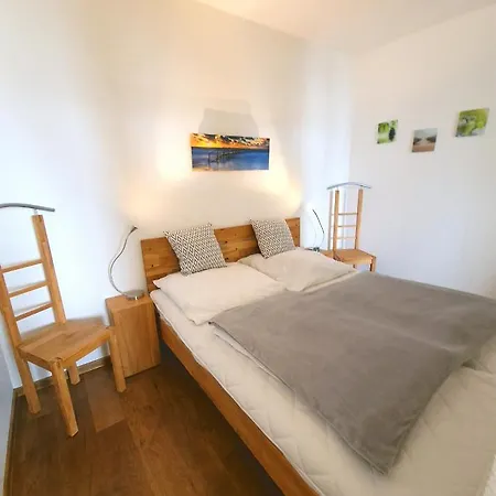 Apartment F02-007 *